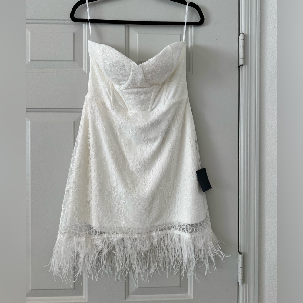 Lulu's Strapless White Lace Dress with Feather Hem